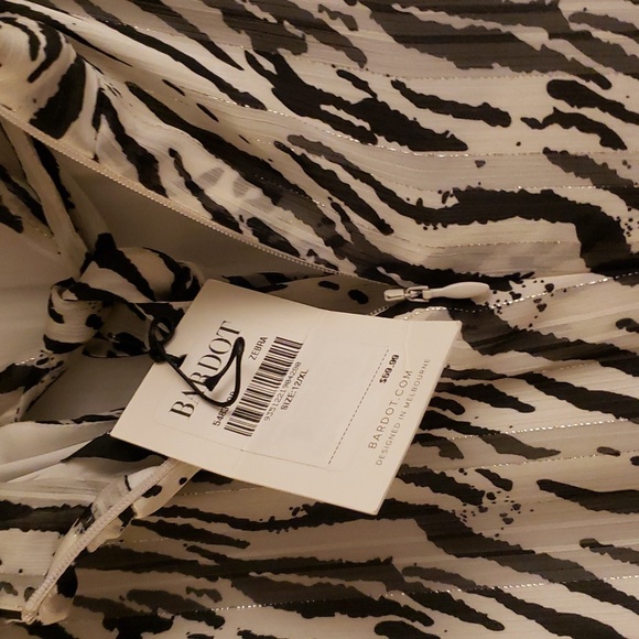 Mini Dress - Picture 5 of 10